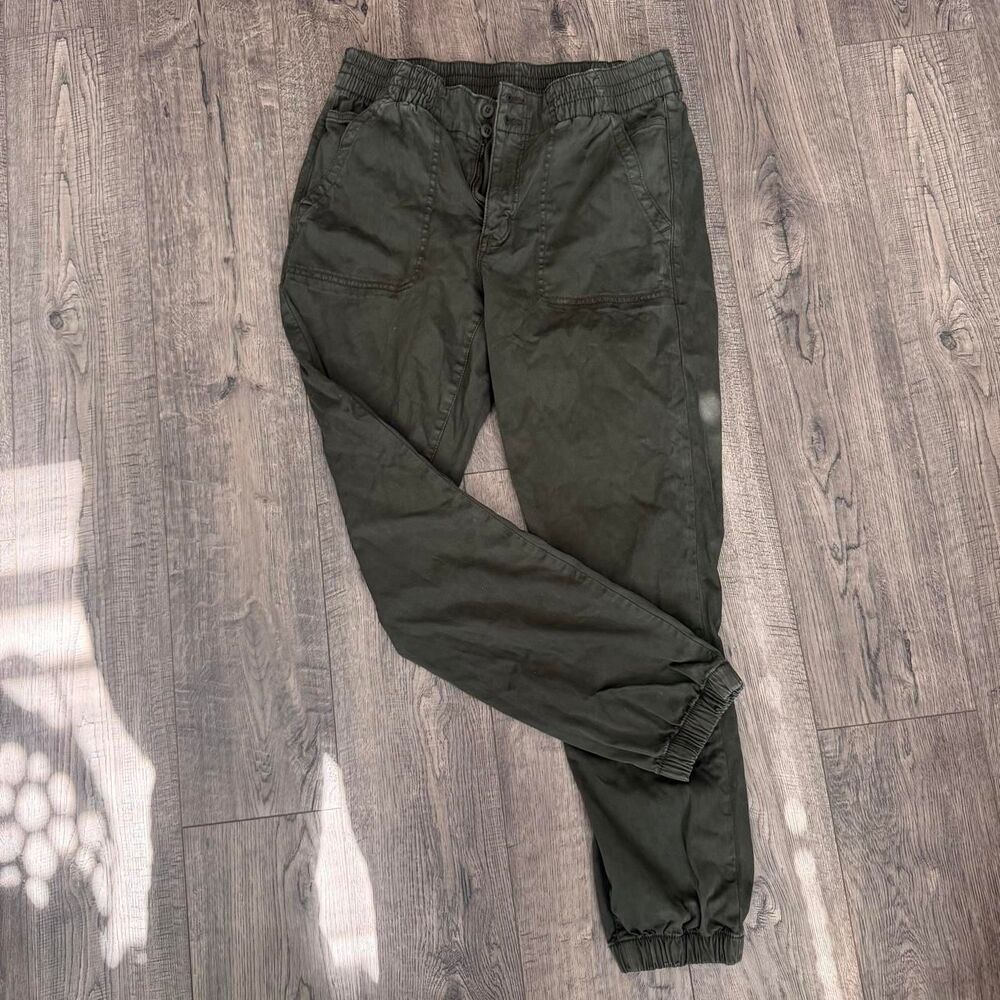 American Eagle Green Cargo Pants
